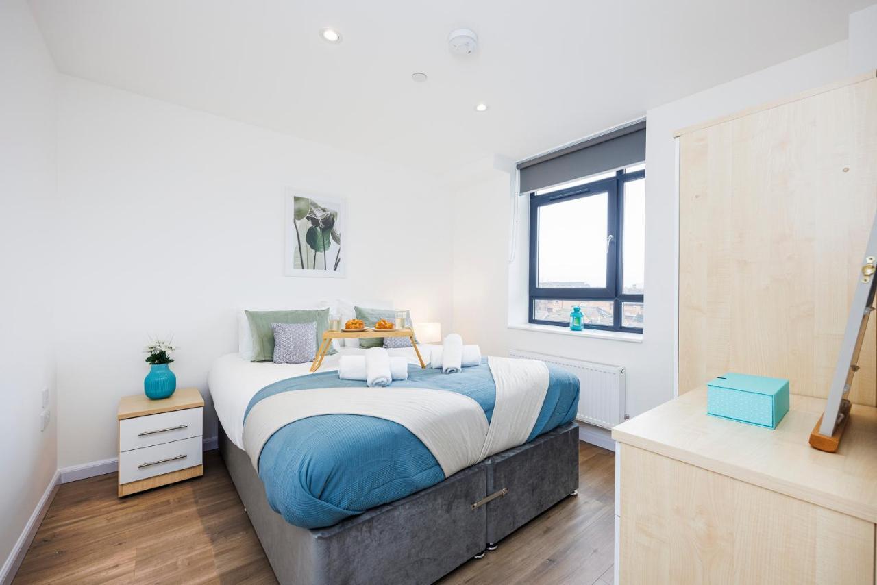 Cresta House - Modern Apartments Luton  Esterno foto