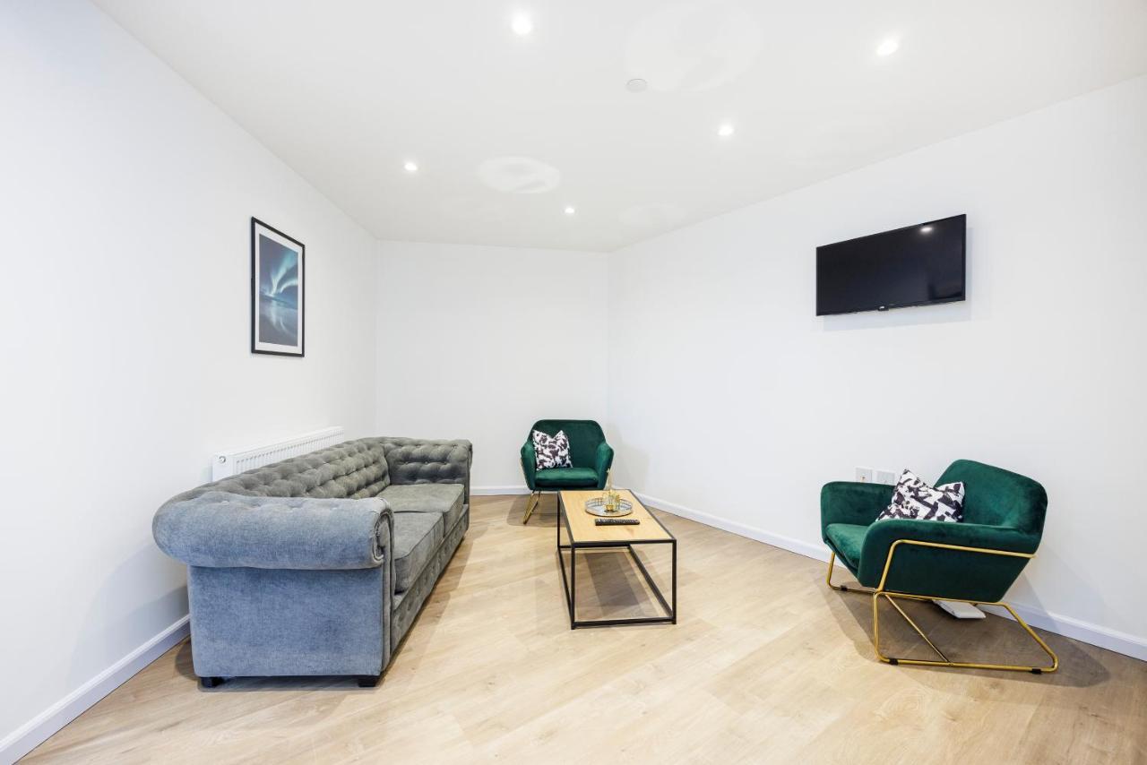 Cresta House - Modern Apartments Luton  Esterno foto