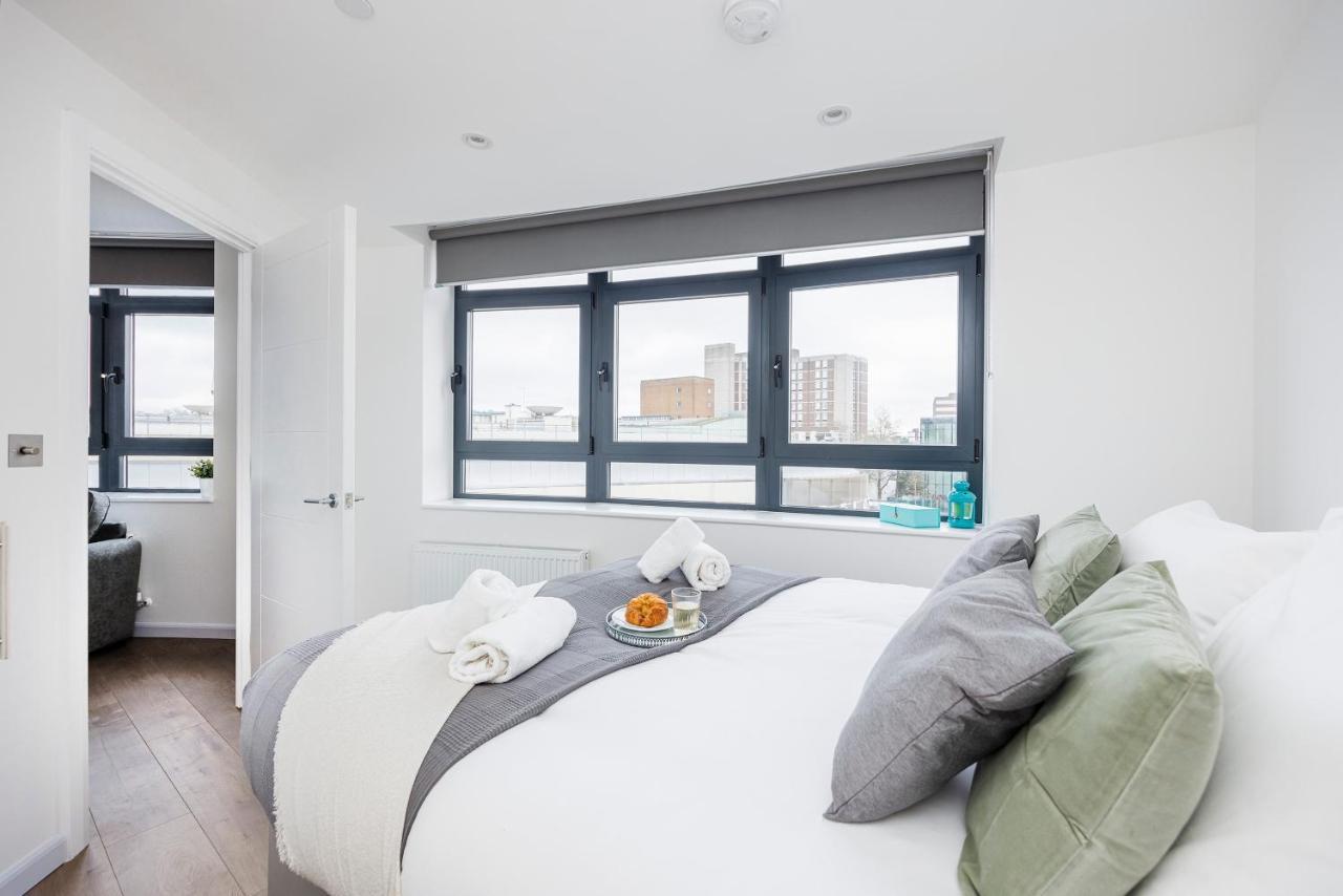 Cresta House - Modern Apartments Luton  Esterno foto