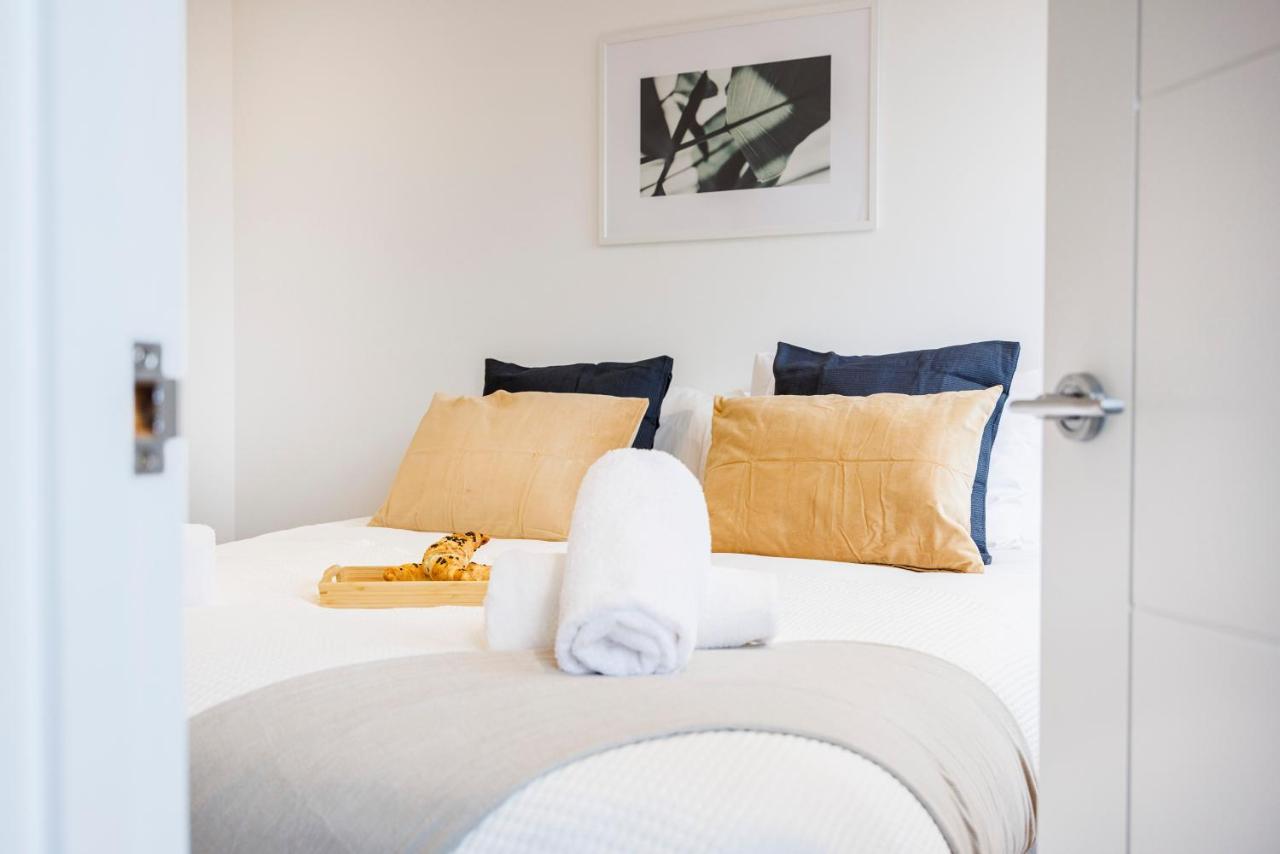 Cresta House - Modern Apartments Luton  Esterno foto